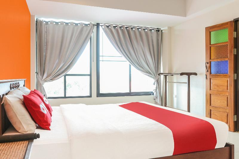 Oyo 233 Sunshine House Hotel Chiang Mai Exterior photo